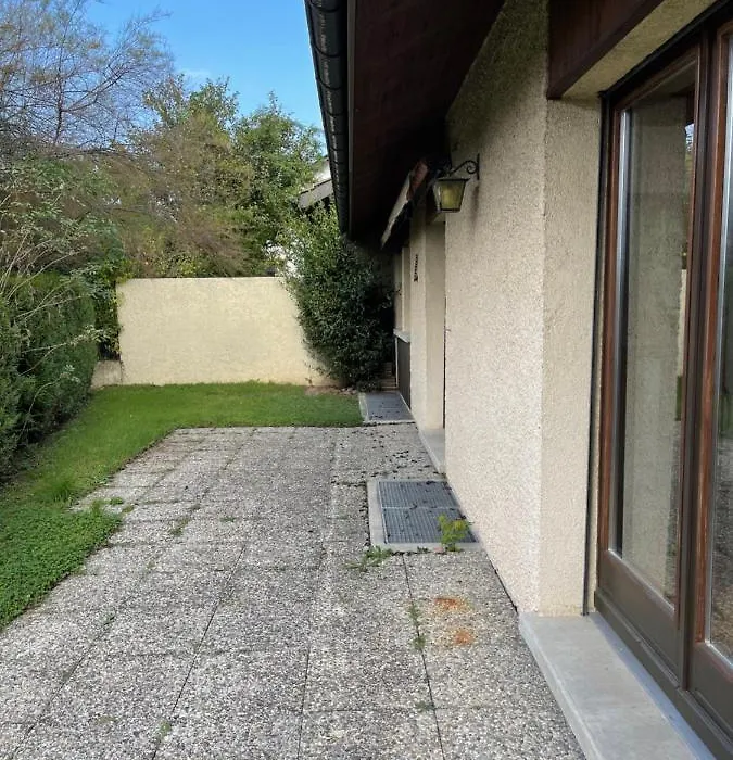 5 Rooms In The Same Villa With Free Parking-1