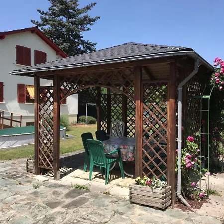 Lindo Lugar - Just A 7 Minute Walk From The Airport-3